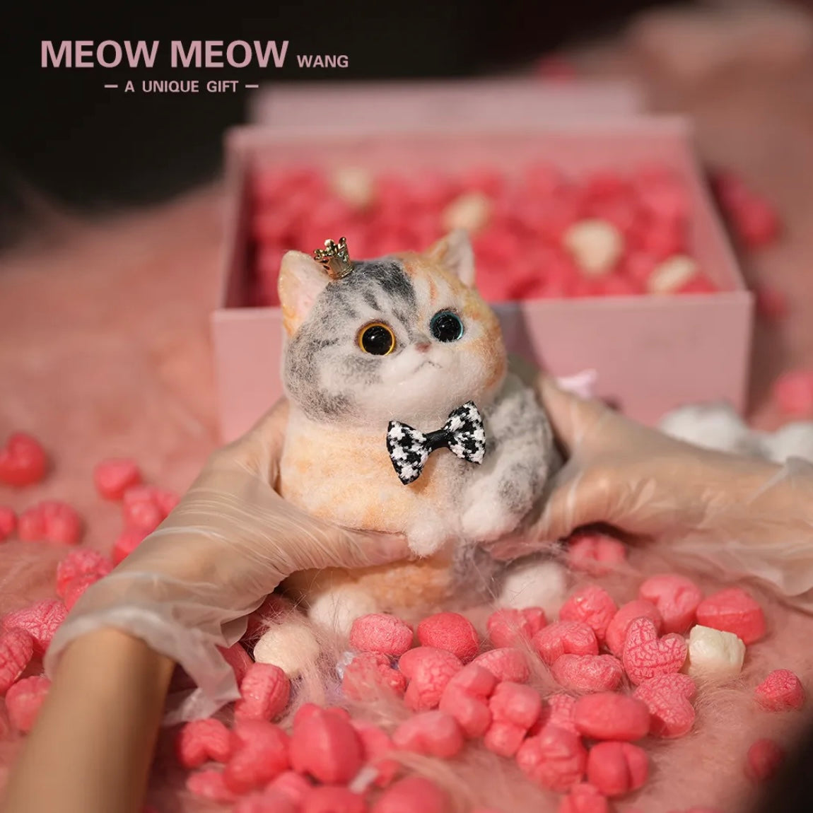 A Domineering And Mighty Three-Flowered Squishy Cat with the Blue and Yellow eyes